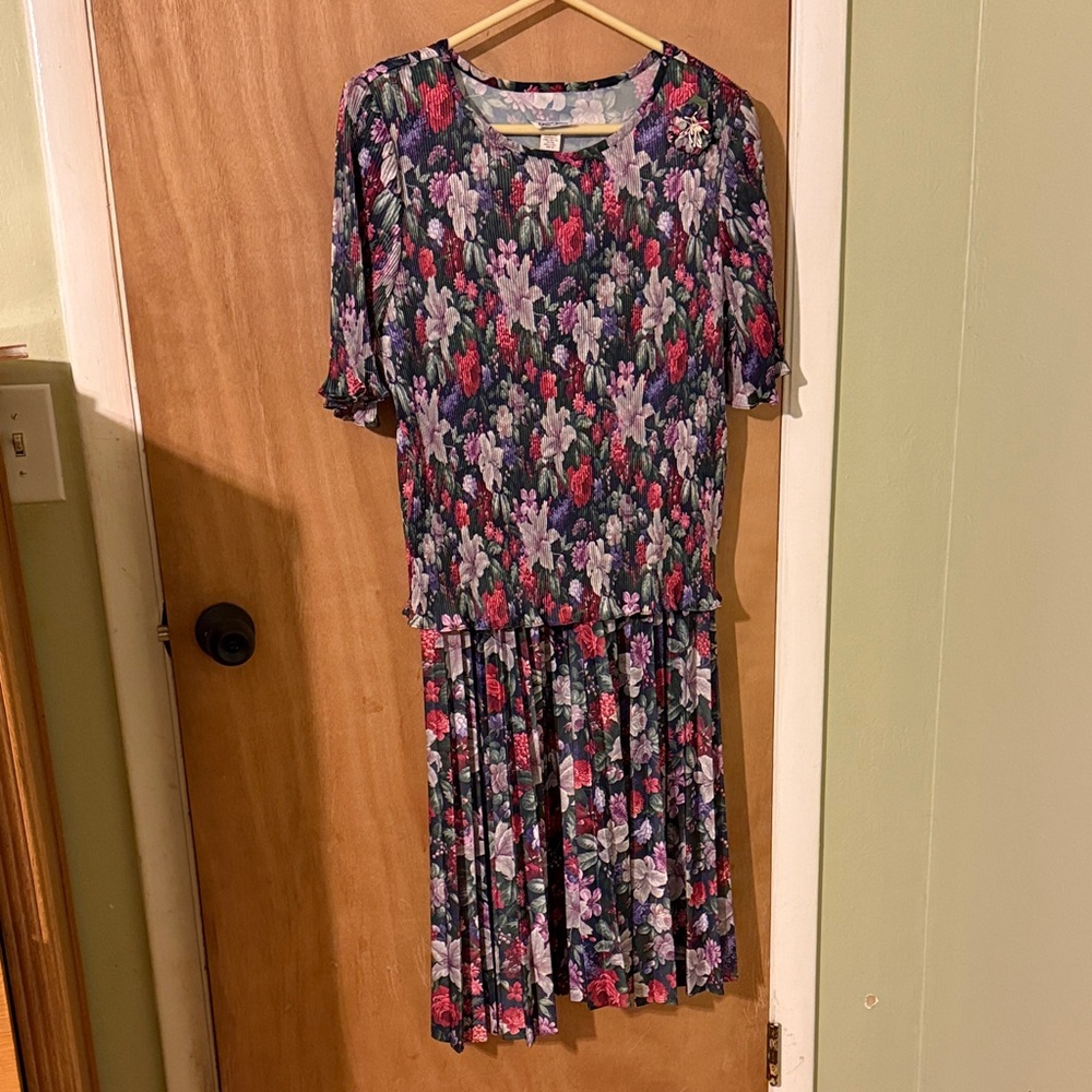 Good Times‎ Vintage Floral Dress with Short Sleeves